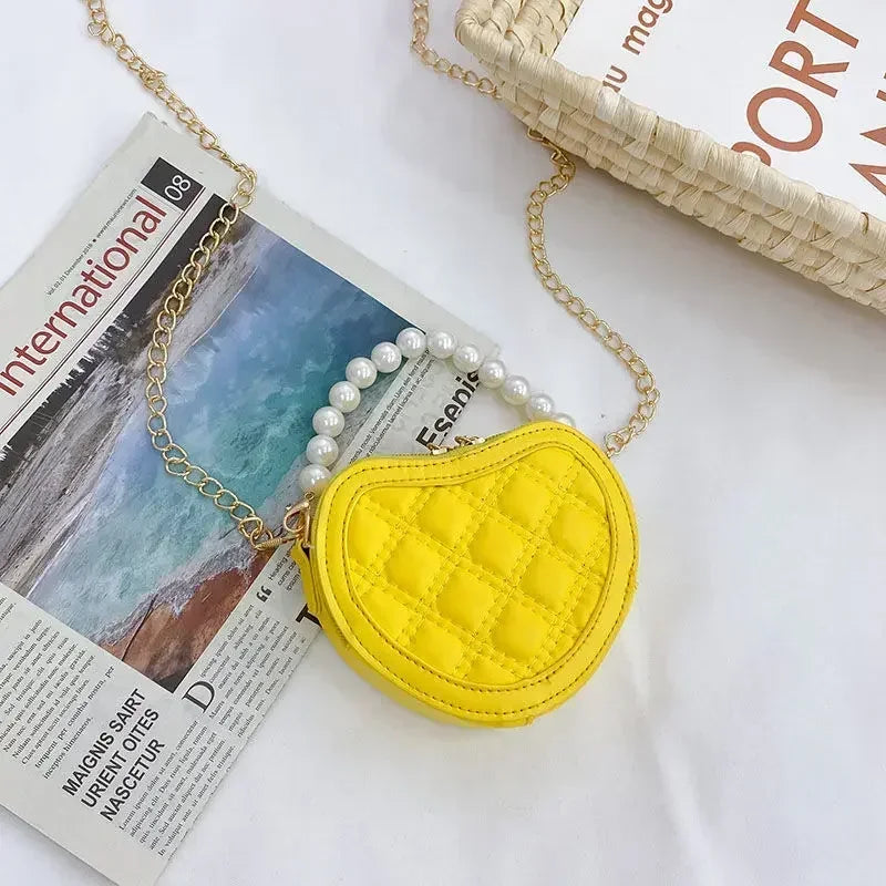 Girls Heart Messenger Bag